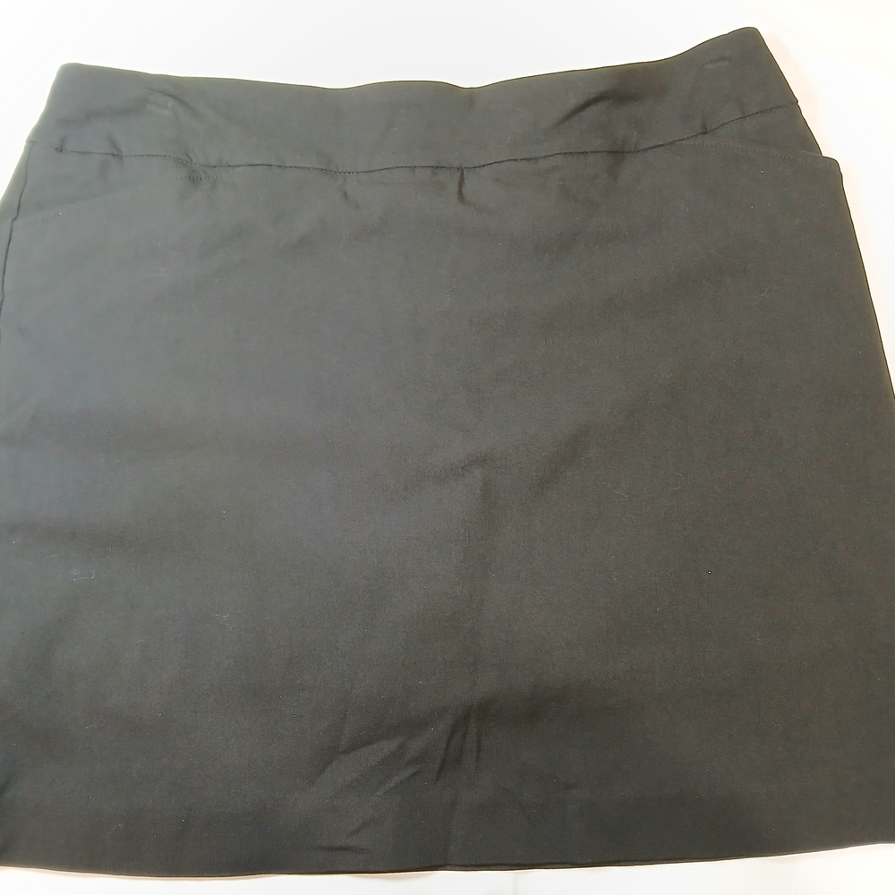 Coral Bay Stretchy Black Skorts
